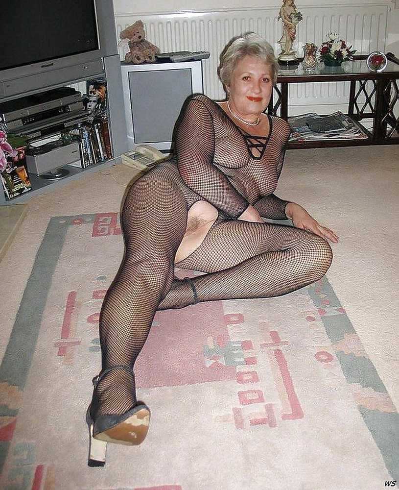 From MILF to GILF with Matures in between 304 #89240565