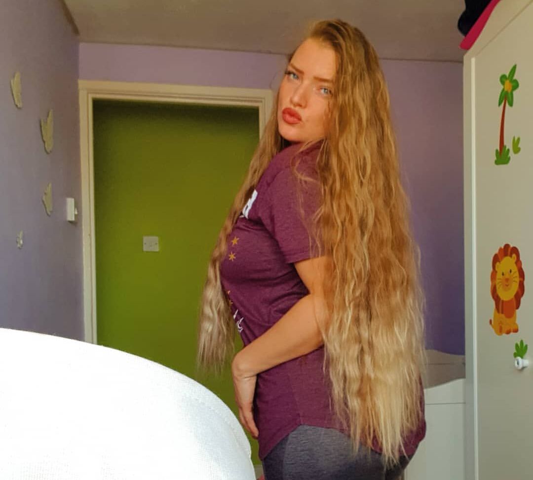 Bonnie Roberts nude #109868904