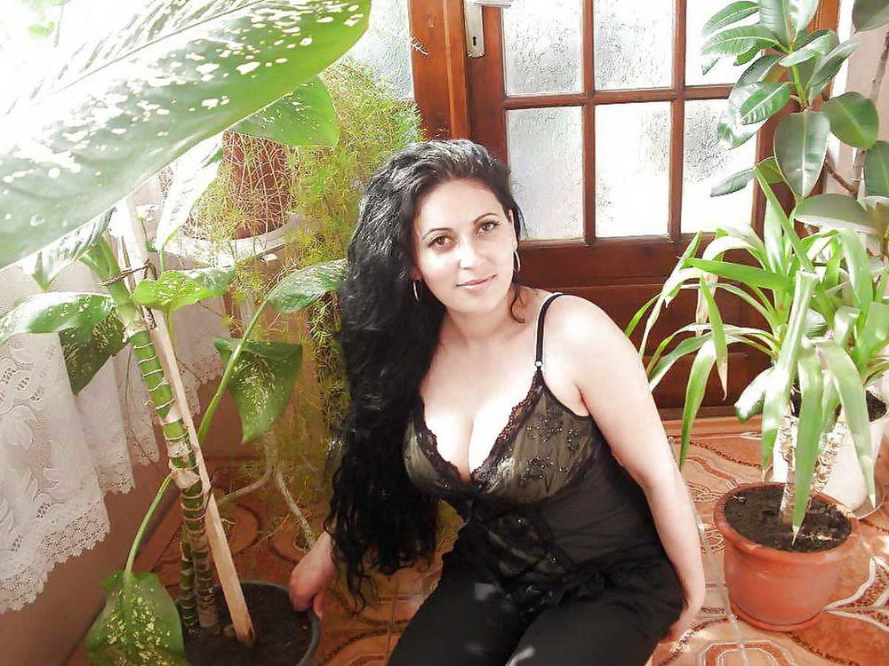 From MILF to GILF with Matures in between 301 #89287978