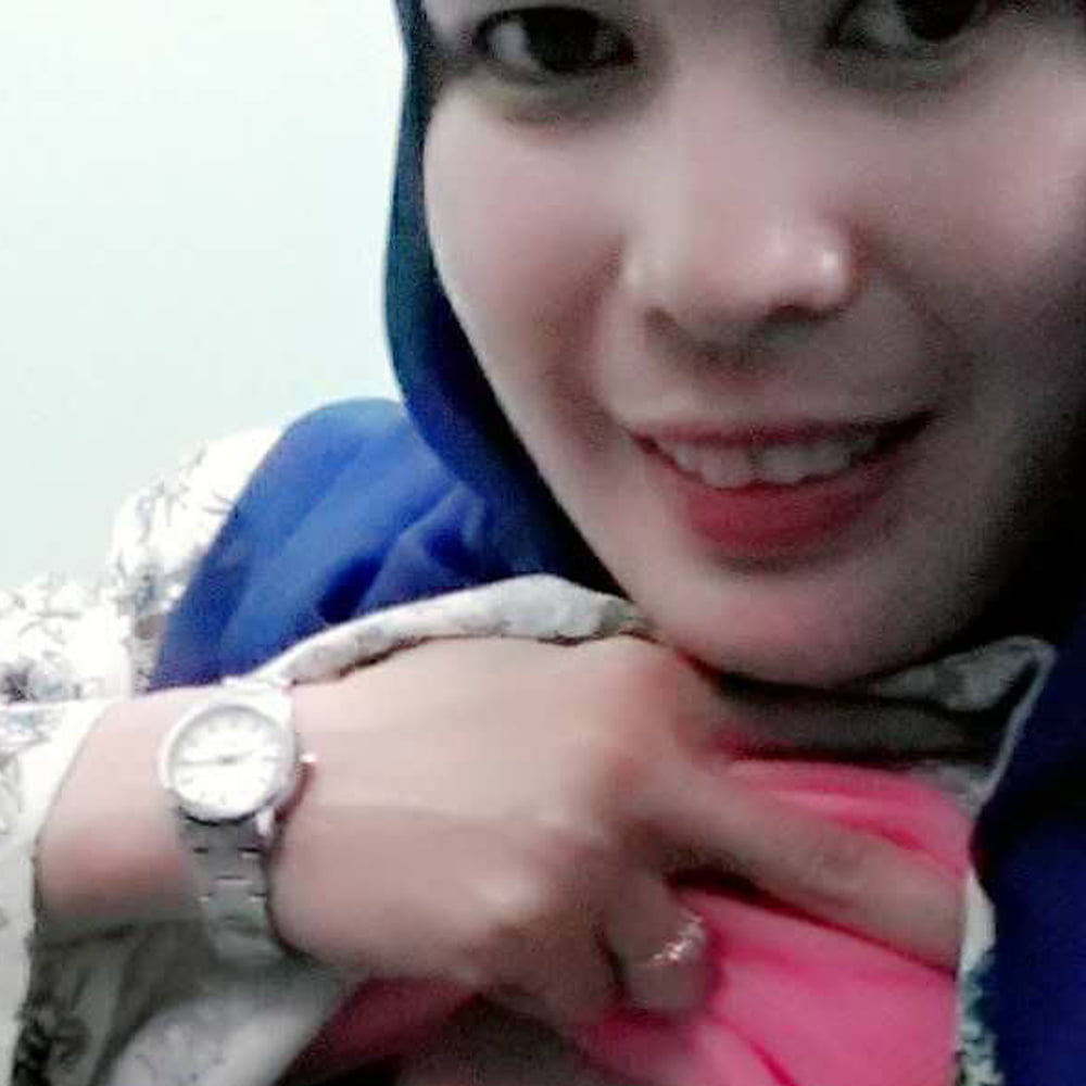 Suriati Ismail - MILF Melayu Legend (PREVIEW) #100149733