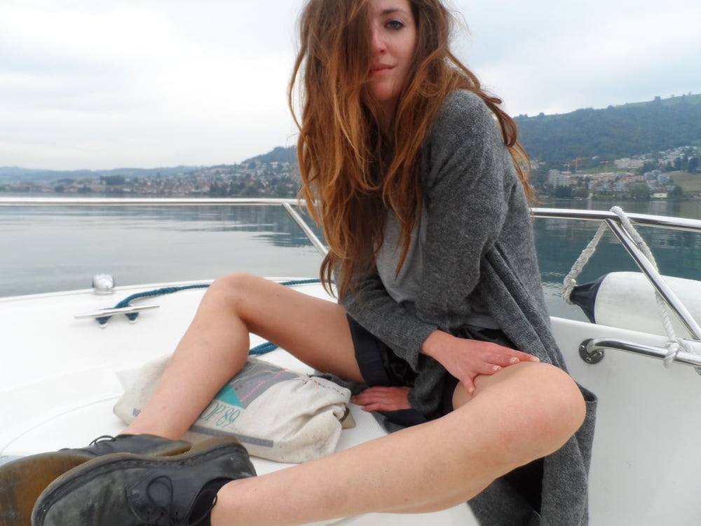 Brunette want to show #103610364